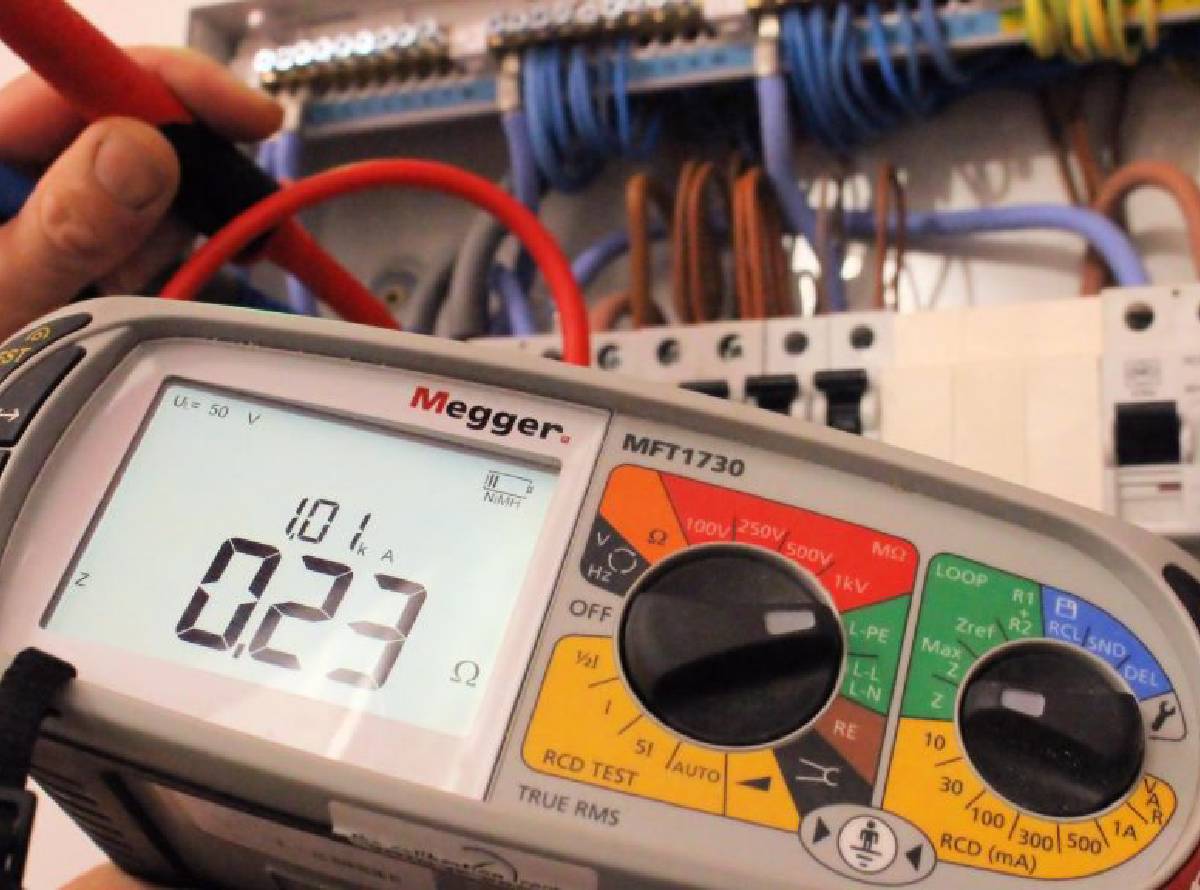 Electricians in Woking and Surrey Electricians in Woking and Surrey